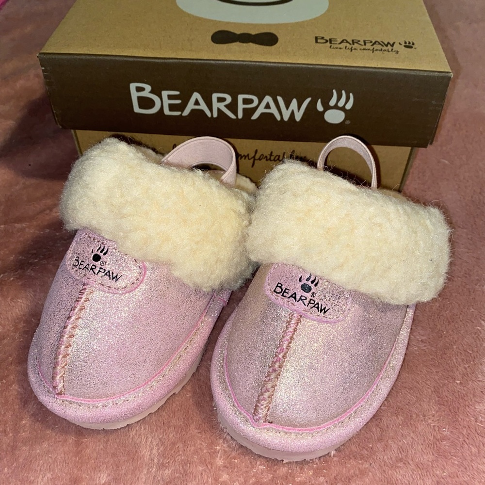 Bear paw slippers